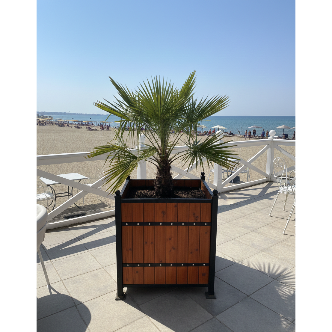 Jardiniera |ghivece decorative|curte|gradina|spatii comerciale|parcuri|parcari|terase